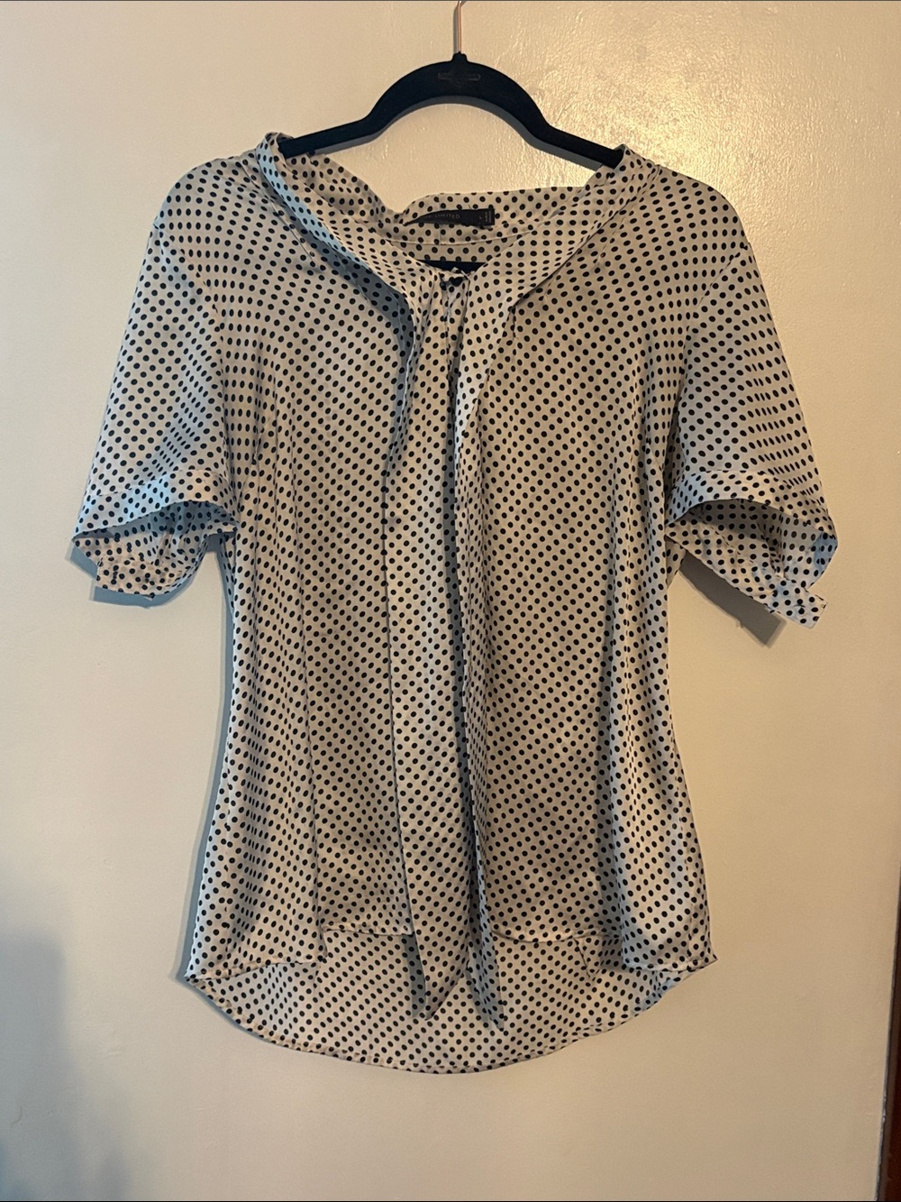 The Limited Black Dot Tie-Neck Blouse - White/Black Size Large